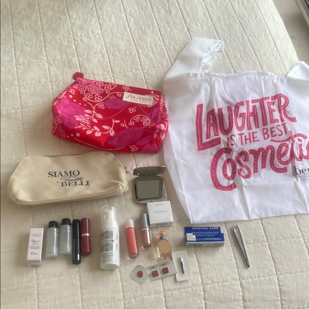 Shiseido Pink Floral Cosmetic Bag beauty bundle perfect for spring 16 piece